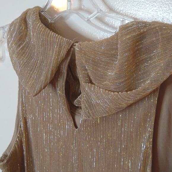 ADiva women's Size Medium gold matalec sleeveless blouse. Dressy - Picture 4 of 8